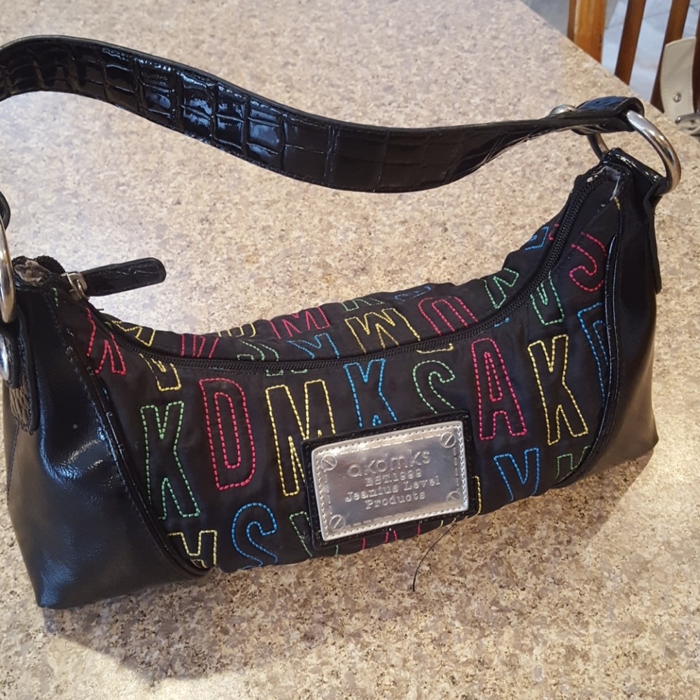 Akdmks bag